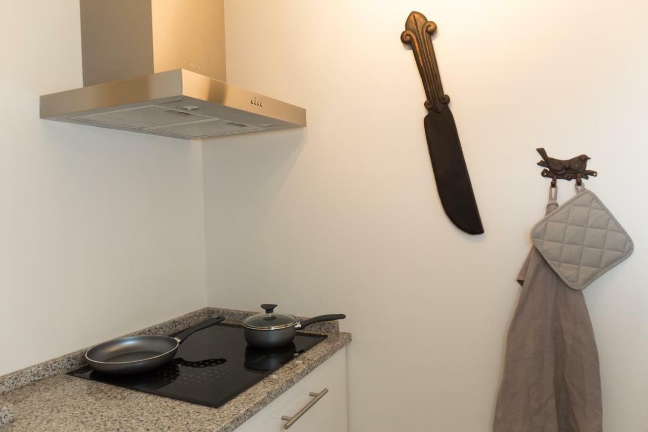 Apartamento Com Piscina Cruz Quebrada Exterior foto